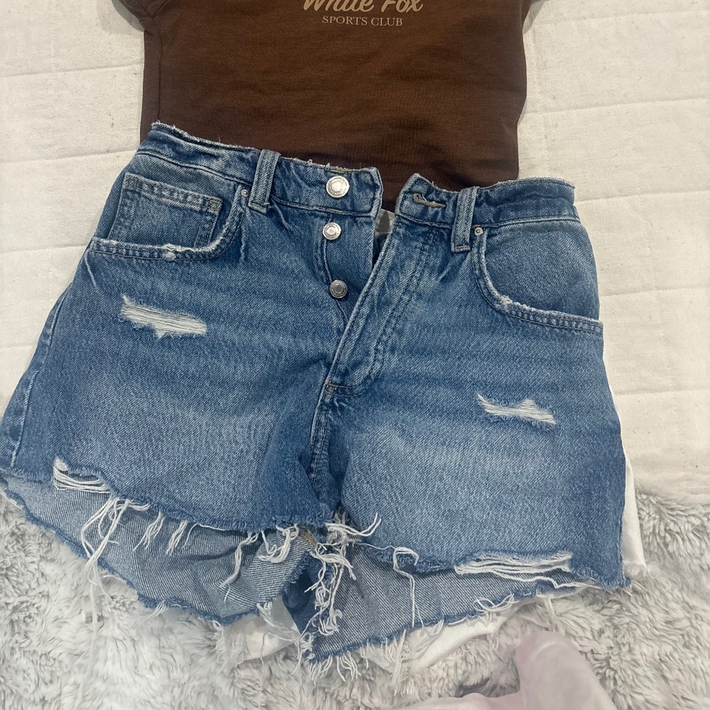 Mid- Rise Cut Off Denim Shorts